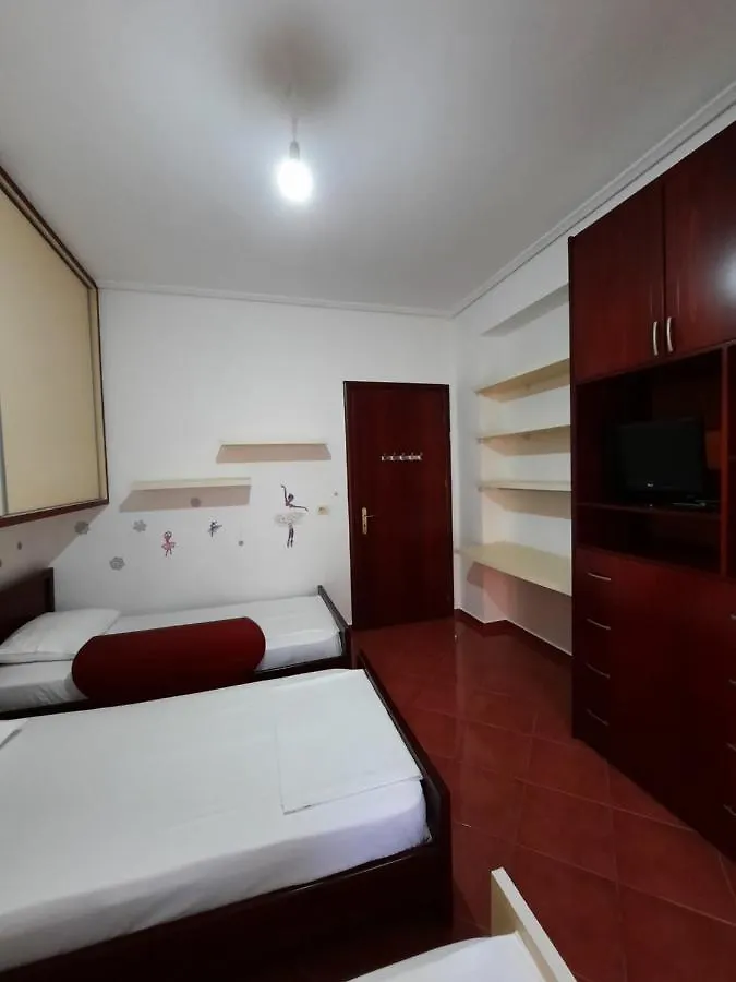 Vila Dejvi And Delisia Apartment Ksamil Albania