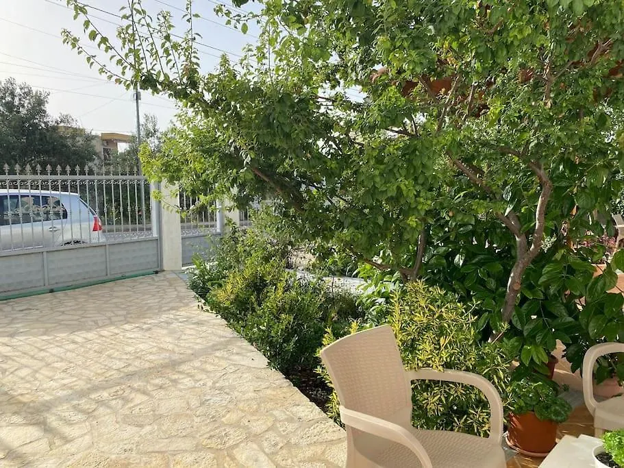 Vila Dejvi And Delisia Appartamento Ksamil Albania